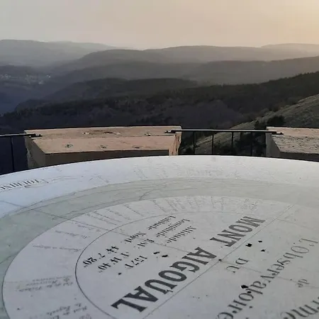 La Terrasse De L'aigoual *